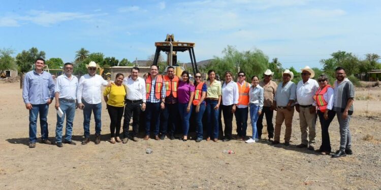 Primera piedra del telebachillerato en Estación Corral es un hecho histórico para la comunidad: diputado Iram Solís