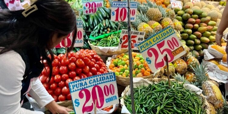 La inflación anual repuntó a 4.8% en junio, reporta el Inegi