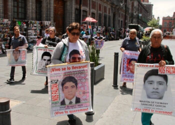 Publica la Presidencia anexo del informe sobre Ayotzinapa; incluye un reporte del Ejército