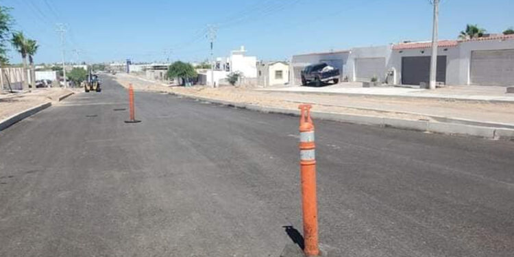 AVANZA EN UN 70% OBRA DE PAVIMENTACIÓN DEL BLVD. LÓPEZ PORTILLO EN PUERTO PEÑASCO.