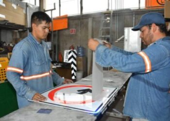 Resuelve Gobierno de Hermosillo faltantes en señalamientos verticales