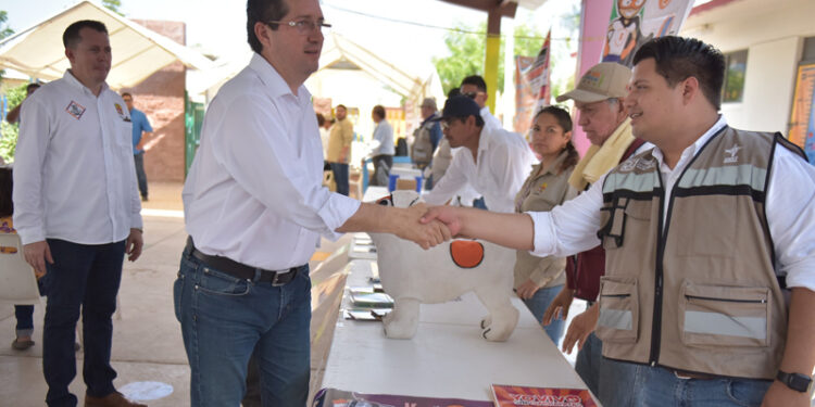 Atestigua Elías Retes jornada de esterilización animal en fraccionamiento aeropuerto