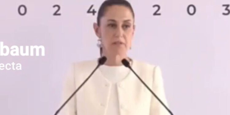 Prefiere Sheinbaum trato directo con familias de los 43 que con abogados