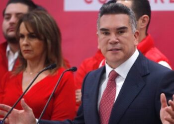 En el aire, suerte del PRI; “’Alito’ lo lleva al matadero”