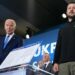Corrige Biden tras decirle a Zelenski «presidente Putin»