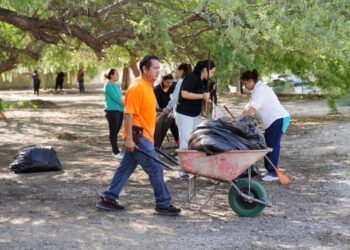 Gran participación de la comunidad escolar en la jornada de limpieza «Pilas con el aseo»: SEC