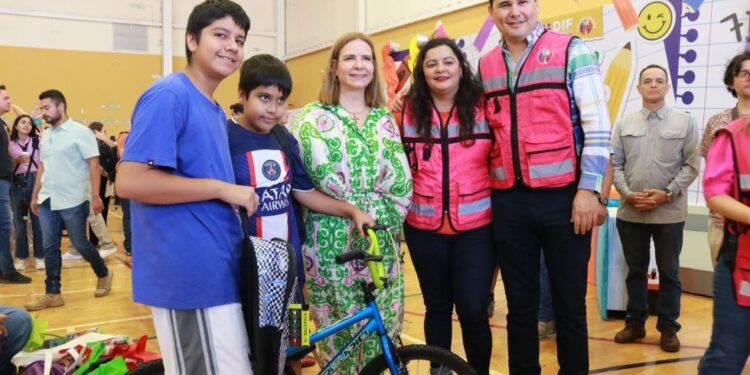 Un éxito fue el primer Bazar Escolar 2024