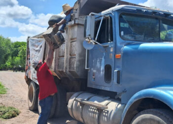 Retiran otras 3 toneladas de cacharros en el combate al dengue