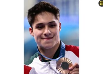 Osmar Olvera se lleva el bronce en trampolín de tres metros