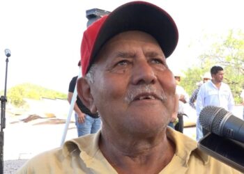 Agradecen habitantes de Las Guásimas a Gobernador Durazo por entrega de equipo pesquero