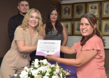 Concluyen mujeres navojoenses curso de repostería con apoyo del Ayuntamiento