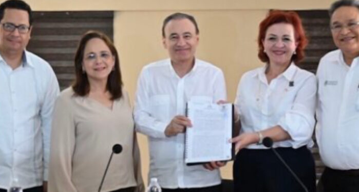 Agradecen ciudadanos a Gobernador Durazo por mejorar servicio de salud con obra de Hospital en Navojoa
