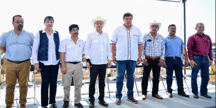 Llevan Gobernador Durazo y Conapesca atención integral a familias Yaquis con abandono histórico