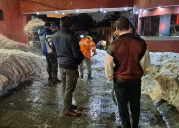 Fuerte lluvia y granizada deja afectaciones en Álvaro Obregón