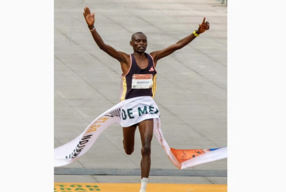 Reinan kenianos en Maratón de CDMX