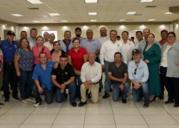 Benefician rotarios hermosillo pitic a Navojoenses con “Regalo de vista”