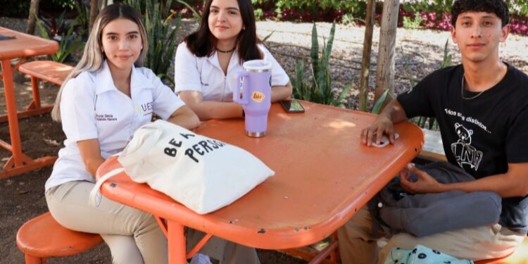 Espera UES reinscripción de más de 13 mil estudiantes al semestre 2024-2