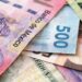 Peso opera con avances