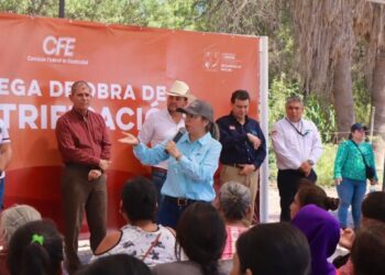 *Entregan Gobierno de Sonora y CFE ampliación de red eléctrica en Pótam*