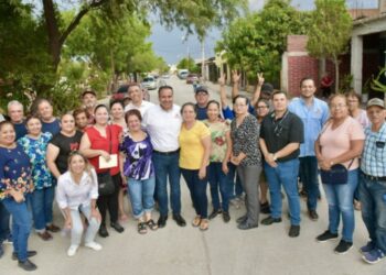 Entrega Antonio Astiazarán dos obras de pavimentación con concreto en el norte de Hermosillo