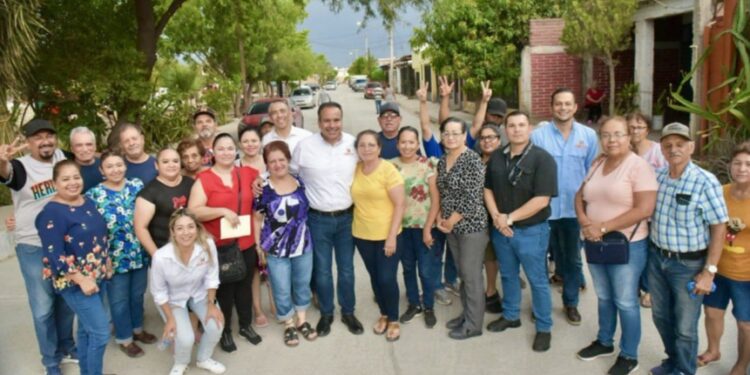 Entrega Antonio Astiazarán dos obras de pavimentación con concreto en el norte de Hermosillo