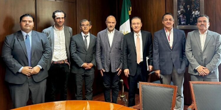 Trabaja Gobernador Durazo en nuevos proyectos de infraestructura con SICT