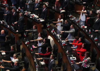 Abre San Lázaro bajo control total de Morena