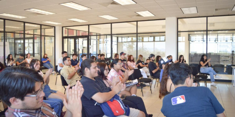 Capacita UTGuaymas a su alumnado para que sean emprendedores exitosos