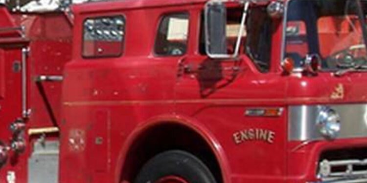 Incendio en colonia santa cecilia, arrojó afortunadamente, solo pérdidas materiales.