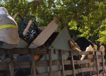 Se unen familias a trabajos de la Jornada de Descacharre