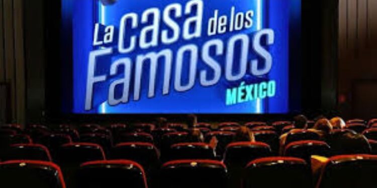 Critican proyección de la final de La Casa de los Famosos en salas de cine