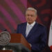 Rechaza AMLO que inscriban su nombre en oro en el Congreso de CDMX
