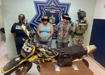 Captura policía municipal a dos por delito contra la salud