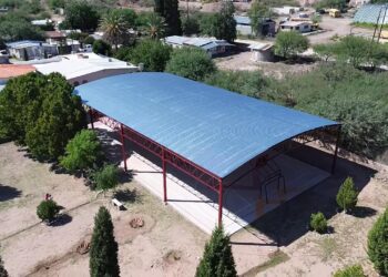 Invierte Gobierno de Sonora más de 10 MDP en obras y transporte escolar en Bacerac