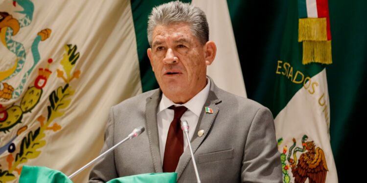 REFORMAS CONSTITUCIONALES TIENEN UN PROFUNDO SENTIDO DE JUSTICIA SOCIAL Y DEMOCRACIA: Próspero Valenzuela