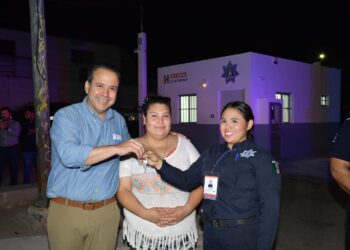 Entrega Toño Astiazarán Centro de Respuesta Inmediata en Amapolas