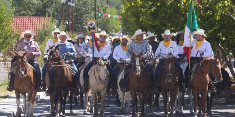 Encabeza Turismo exitosas fiestas patronales en Bavispe 2024