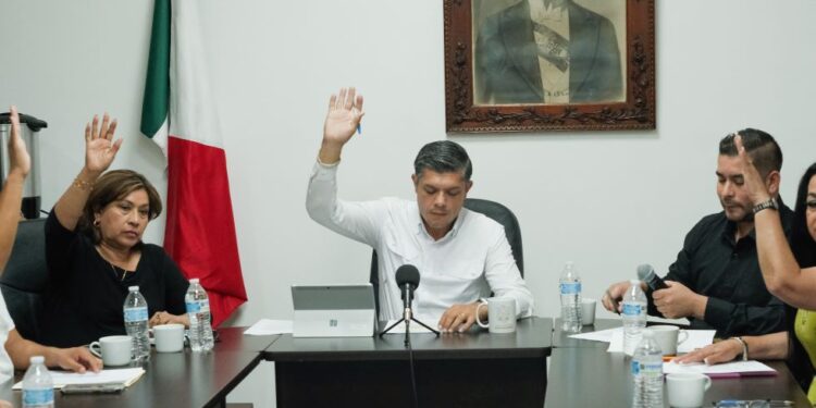 Encabeza alcalde Alberto ‘Beto’ Vázquez sesión de Cabildo