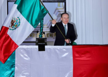 Ante 30 mil personas, Gobernador Durazo conmemora ceremonia de 214 Aniversario de Grito de Independencia
