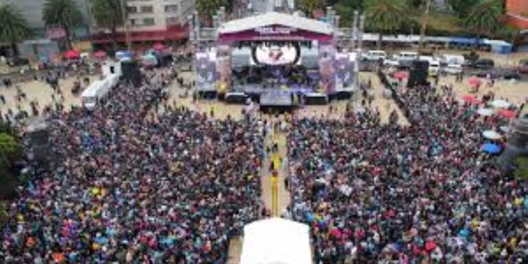 Con concierto en Revolución CDMX despide a AMLO