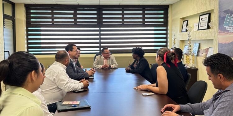 Fortalece Universidad Tecnológica de San Luis colaboración con autoridades consulares de Estados Unidos*