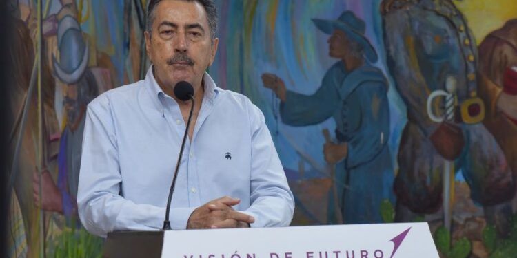 Avanzan trabajos y mantenimiento de red sanitaria del OOMAPAS de Cajeme