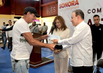 Resuelve Gobernador Durazo sentida demanda de pensión alimentaria de jubilados y pensionados del Ayuntamiento de Hermosillo