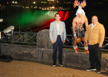 Arranca la Semana México en Canadá con la iluminación de las Cataratas del Niágara de verde, blanco y rojo