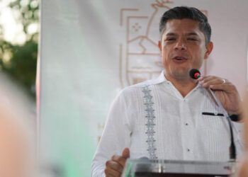 El Presidente Alberto Vázquez Valencia Ofrece Su Primer Mensaje Oficial en la Comunidad del Júpare