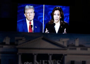 Satisface a AMLO respeto a México en debate entre Harris y Trump