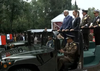 AMLO y Sheinbaum encabezan, de manera inédita, ceremonia de Niños Héroes