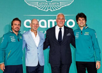 Aston Martin tiene a su mente maestra; Adrian Newey se entusiasma