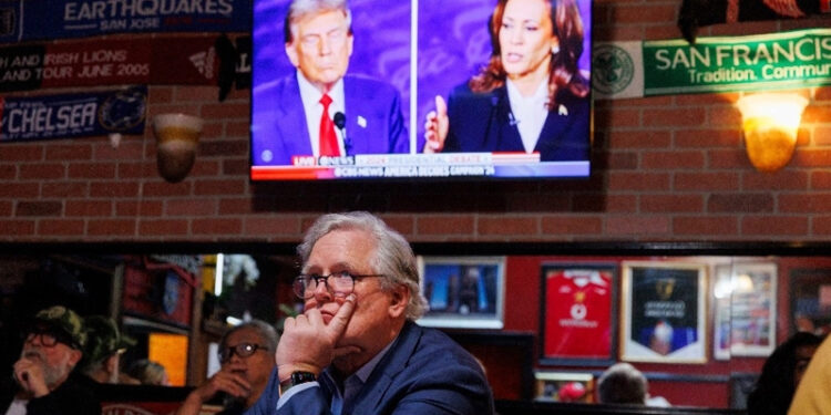 Harris ‘venció’ a Trump en debate, coinciden en EU