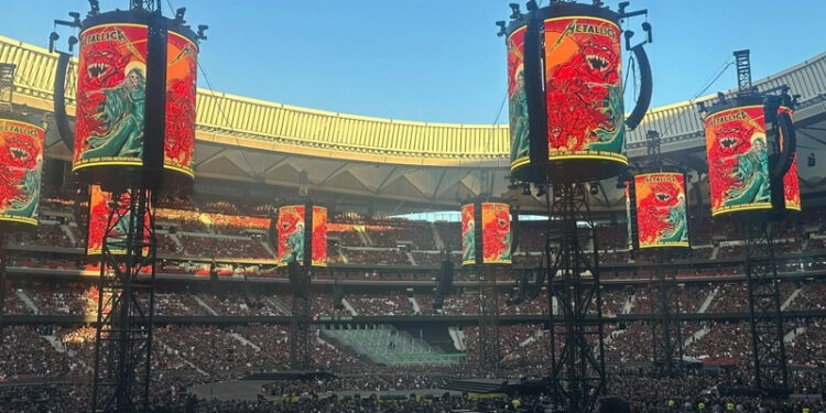 De las pesadillas y el terror nocturno a diseñar pósters y camisetas de Metallica